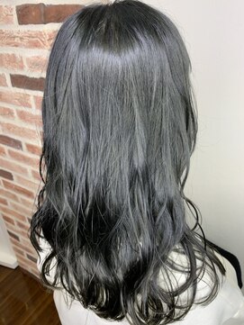 ジウ 上通り(JIU) 大人可愛い透明感立体感ダークグレージュ☆ゆるふわ愛されロング