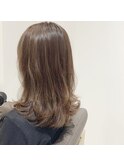 ベージュ×ハイライト