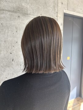 エース (ACE) ACE 横浜　ブリーチなしオリーブベージュ×切りっぱなしボブ