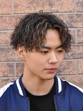 アビールブレ 新潟万代(ABEY LEVRAI) ツイストスパイラルメッシュカラーセンターパート