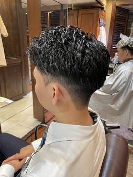 リットジェンツ 千葉(Lit Gents) ツーブロックショート【SHOHEI】