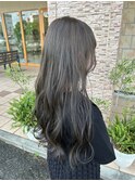 アッシュグレージュ/暗髪/透明感カラー/ウェーブロング/レイヤー