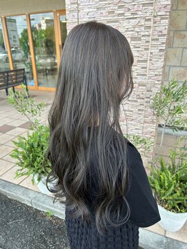 カイム ヘアー(Keim hair) アッシュグレージュ/暗髪/透明感カラー/ウェーブロング/レイヤー