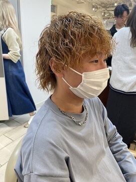 テトラ バイ ネオリーブ 横浜西口店(tetra by neolive) 横浜★ウルフカットツイストスパイラル