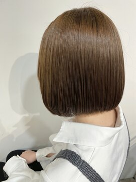 スティル ヘアアンドアイラッシュ(STILL hair&eyelash) 【森】切りっぱなしボブ×オリーブ