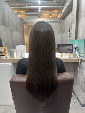アリアバイエクラート 新宿南口店(ARiA by ECLART) 柔らかい質感縮毛矯正