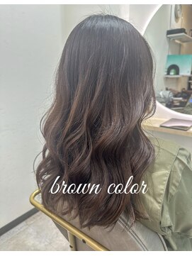 ブラウンカラー