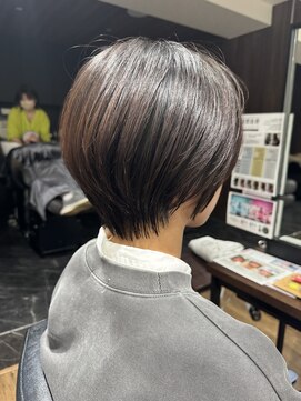 ハピネス クローバー 八木店(Happiness CLOVER) 似合わせカット20代30代40代50代丸みショートくびれショートボブ