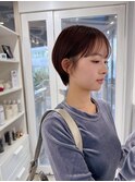 ショートボブ　耳掛け