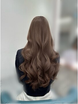 ジーナ 渋谷神南(Zina) Milky beige