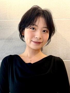 リベルタ(liberta) 大人かわいい黒髪ショート