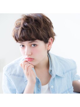 アリエッタ(aRietta) エッジの効いたクールショートで毎日が簡単スタイリング♪
