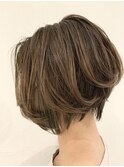 前下がりボブ＋ハイライト