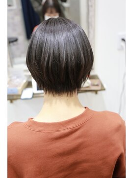 プリュム(PLUME) 耳掛けショート