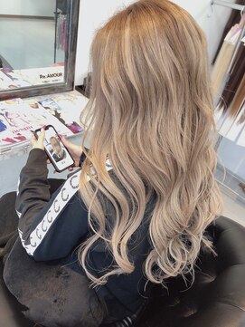 リ アムール(Re:AMOUR) ハイトーンベージュカラー+シールエクステ