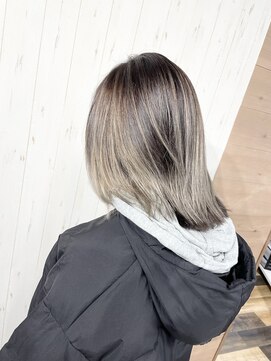 アンティア小作(ANT‘IA) ハイライトバレイヤージュ