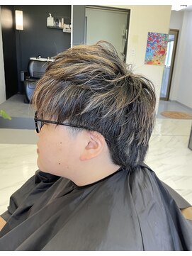 ブリックヘアー(BLICK Hair) 刈り込みショート&ハイライト