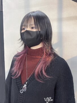 イロハ(IROHA) ロングウルフ×ピンクインナーカラー