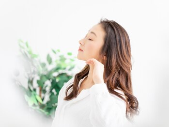 ディーエッチハルフィックス(Dh-HAL Fix)の写真/白髪染め専門店ならではの強み！年齢を重ねる毎に増えていく白髪の悩みに寄り添う大人の女性の為のサロン♪