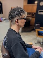 ネイビーヘアデザイン(navy hair design)&nbsp;ショート × スパイラルパーマ ×  ハイライト