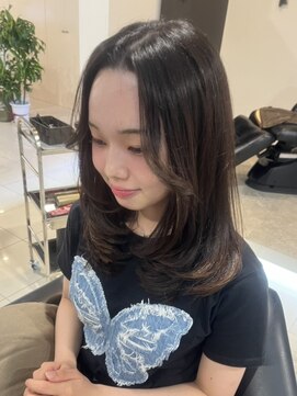 ノア(no_a) ツヤ髪×ミディアムレイヤー