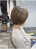 ショートボブ