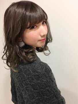 エルパティオ(EL PATIO) ダークグレージュのオフェロミディ　☆