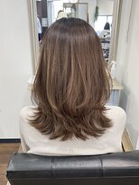 レイラバイアフロート 吉祥寺(Lila by afloat)&nbsp;キレイめのレイヤーカット♪くびれミディアム