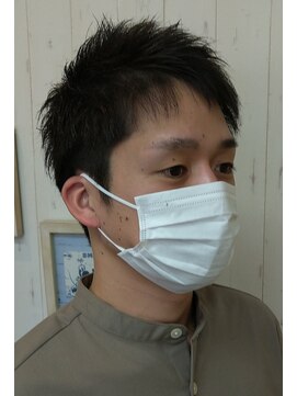 トウキョウケン(Tokyoken) 爽やかツンツンツーブロックスタイル