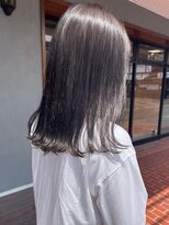 ヘア プロデュース キュオン(hair produce CUEON.)&nbsp;ミディアム×プラチナグレー