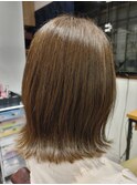 艶髪、外はねボブスタイル
