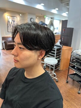 スリーク 吹田店(Sleek) メンズセンターパートスタイル