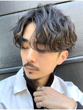 オルト(Altn) 大人の波巻きスパイラルパーマミディアムロングメンズカットヘア