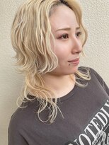 リアイス(Re:ICE)&nbsp;抜きっぱなしブロンドセンターパートウルフ