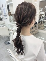 リレーション(Relation)&nbsp;編みおろしポニーテール