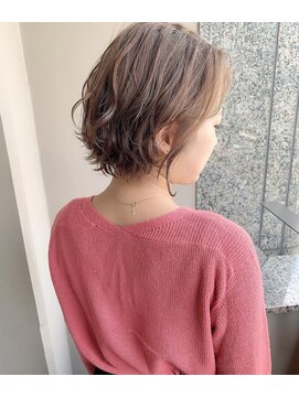 ムア(mua) 【mua/鳳/ショートパーマ】