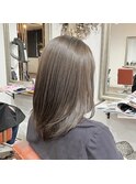 透明感グレージュベージュカラー