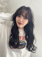 個性豊かなスタイリストが幅広く在籍しております。あなたに"ピッタリな”担当者が見つかるはず ★