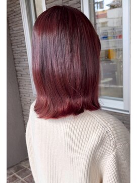 ハイバレーヘアーメゾン(HIGH VALLEY HAIRMAISON) ミディアムレイヤーぱっつんボブ艶髪ストレート岡山南中央町