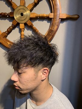 バーバー スタジオ ラフテル(Barber Studio RAFTEL) アッシュメッシュ！フェザーマッシュ  ソフトツーブロック