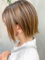 テトヘアー(teto hair) ミルクティベージュ、ブロンドベージュ、外ハネボブ、前下がり