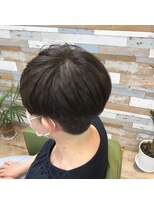 ハウオリ ヘアーワークス(Hauoli hair works)&nbsp;ワンレンショート×カーキアッシュ