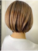 ショートとボブの間×ハイトーンベージュ