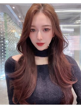 ジーナ 名駅(XENA.) 《xena/中島》顔周りカット＋ロングレイヤー