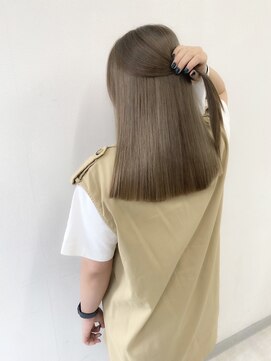 フュー 新小岩(few.) 黒髪/グレーベージュ/レイヤーロング/前髪パーマ[新小岩駅]