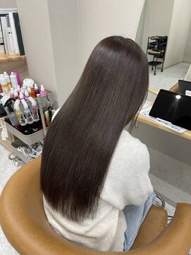 シカ 神戸三宮元町店(Cica) 髪質改善 UPTOGLOSS 三宮 神戸美容室 艶髪 トリートメント 元町