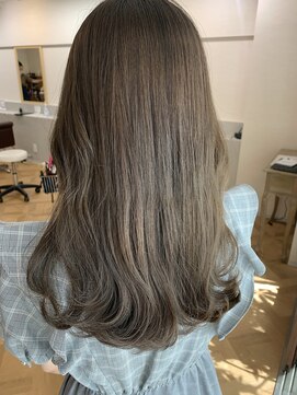 インビテーション(invitation) グレーアッシュ