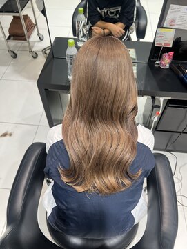 アヴァンス イオンモール和歌山店(AVANCE) ブリーチで作るベージュカラー【田中桃鈴】