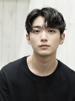 アース 相模大野店(EARTH)&nbsp;シースルーセンターパート韓国マッシュ黒髪刈り上げツーブロック