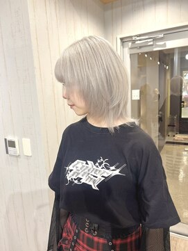 オアフ(Oahu) ホワイトシルバーグレー